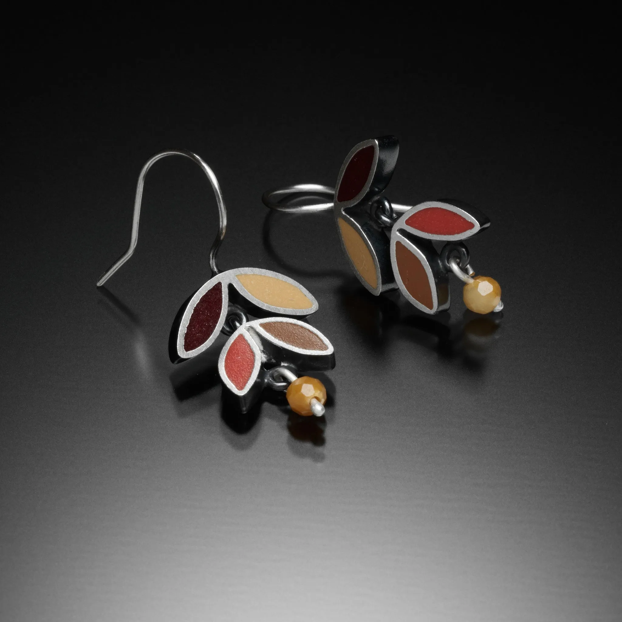 Four Leaf Earrings (red)