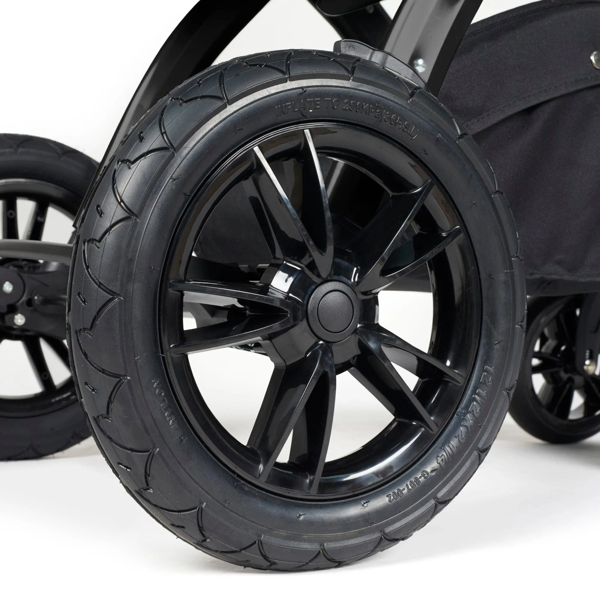 Ickle Bubba Stomp Luxe 3-in-1 I-Size Travel System - Black / Charcoal Grey / Black